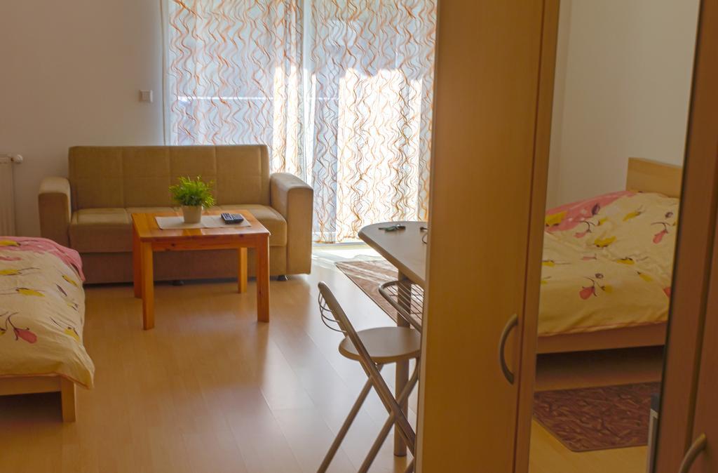 Dnd, Kun Apartments, Keleti Railway Station Budapešť Pokoj fotografie