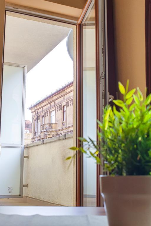 Dnd, Kun Apartments, Keleti Railway Station Budapešť Pokoj fotografie